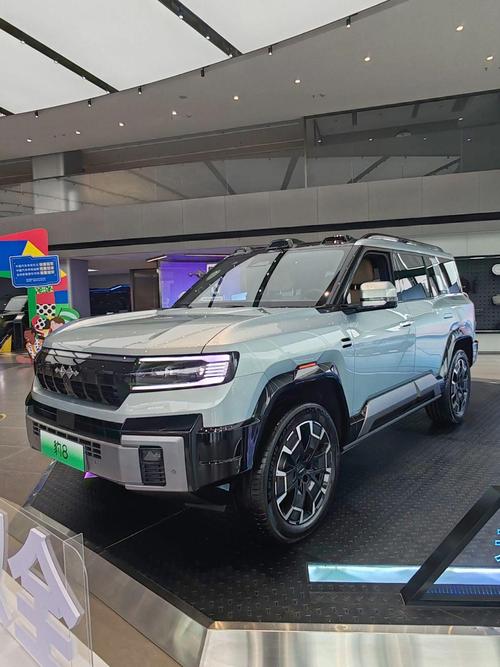 深圳龙华区耀环康企业管理咨询比亚迪方程豹硬派越野的爆款，英菲尼迪35周年与你共成长